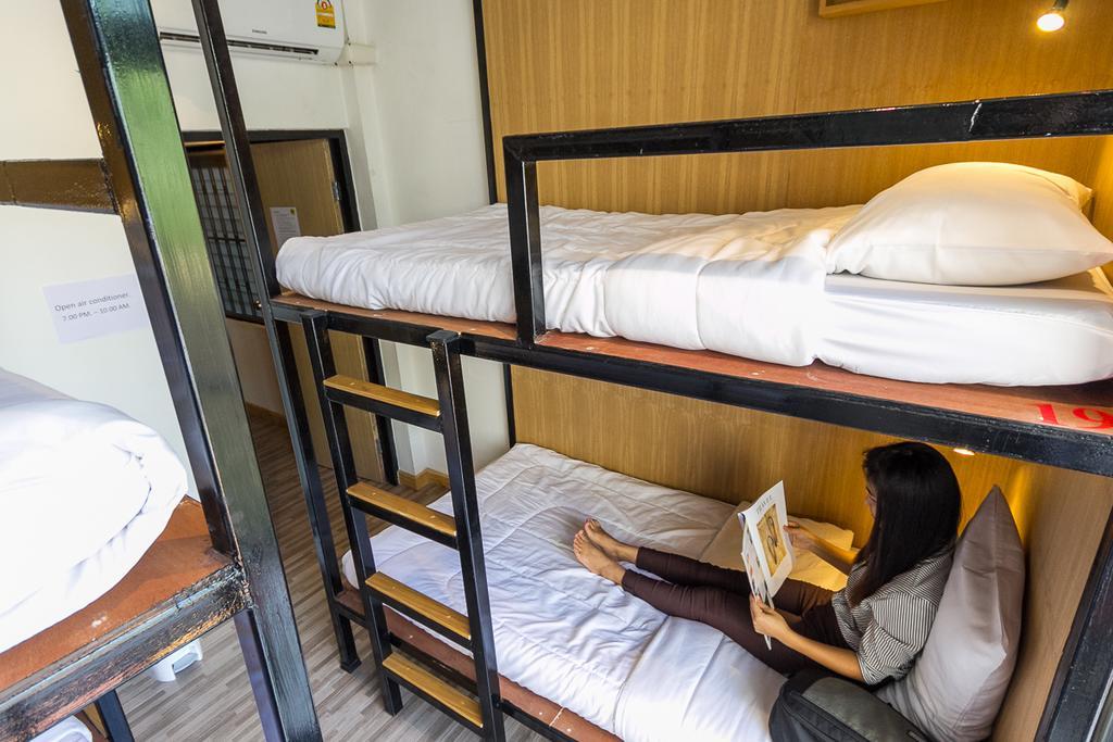 Z'S Hostel At Tha Phae Gate Chiang Mai Extérieur photo