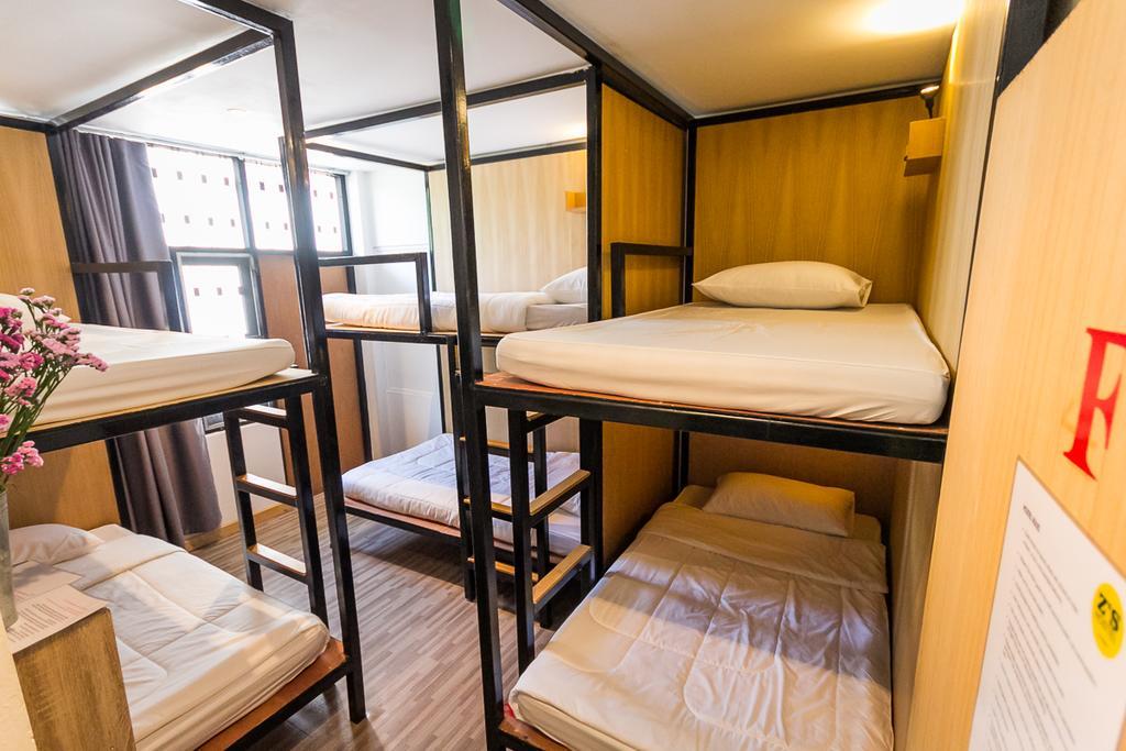 Z'S Hostel At Tha Phae Gate Chiang Mai Extérieur photo